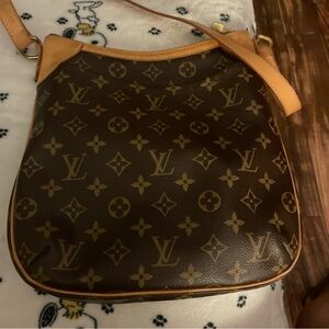 Louis Vuitton crossbody bag, in good, used condition.